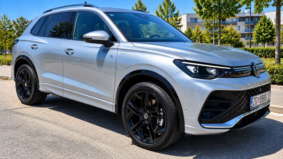 VW Tiguan R line 20 zoll, 204ks, Matrix, DCC, 360, Navi - 5 god. jam., fotografija 5