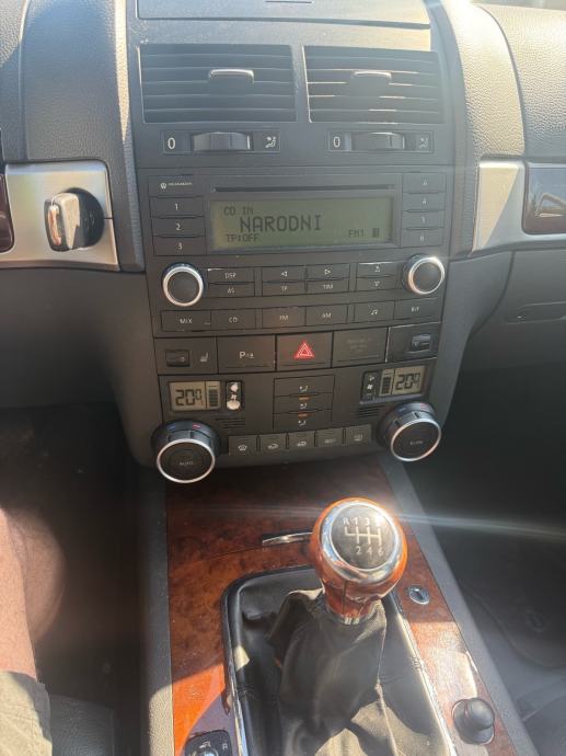 VW Touareg 2,5 R5 TDI 198000 km DRUGI VLASNIK, KUKA, fotografija 11