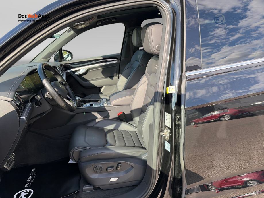VW Touareg 3.0 V6 TDI 4M R-Line, fotografija 9