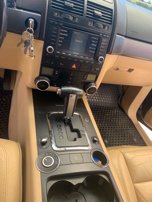 VW Touareg 3,0 V6 TDI automatik, fotografija 4