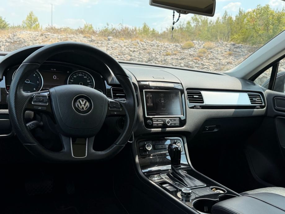 VW Touareg 3,0 V6 TDI automatik, fotografija 10