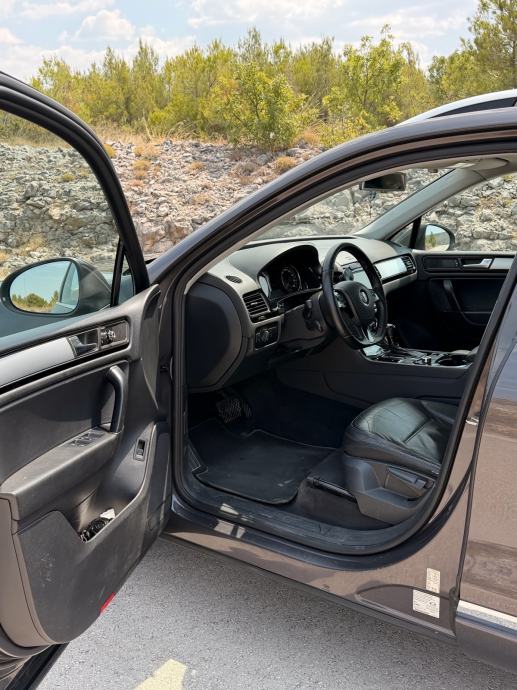 VW Touareg 3,0 V6 TDI automatik, fotografija 8