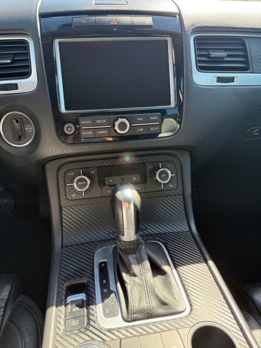 VW Touareg 3,0 V6 TDI BMT, fotografija 11