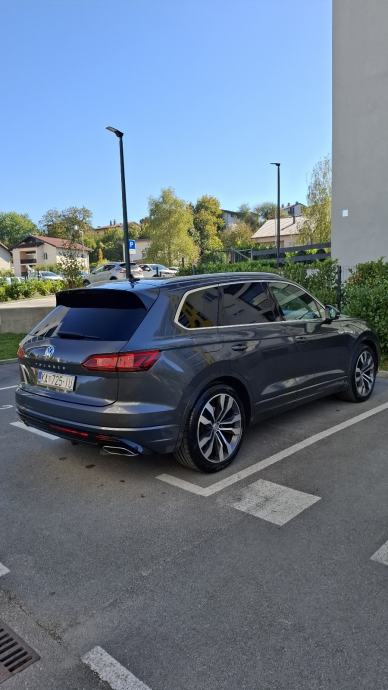 VW Touareg 3.0 TDI 4Motion R-Line, fotografija 2