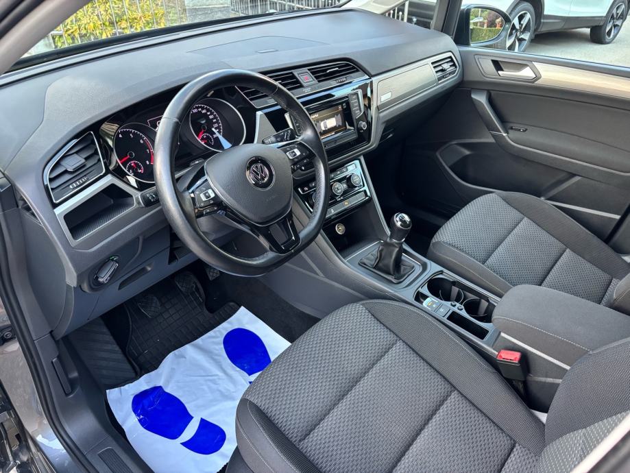 VW Touran 1,2 TSI, fotografija 10