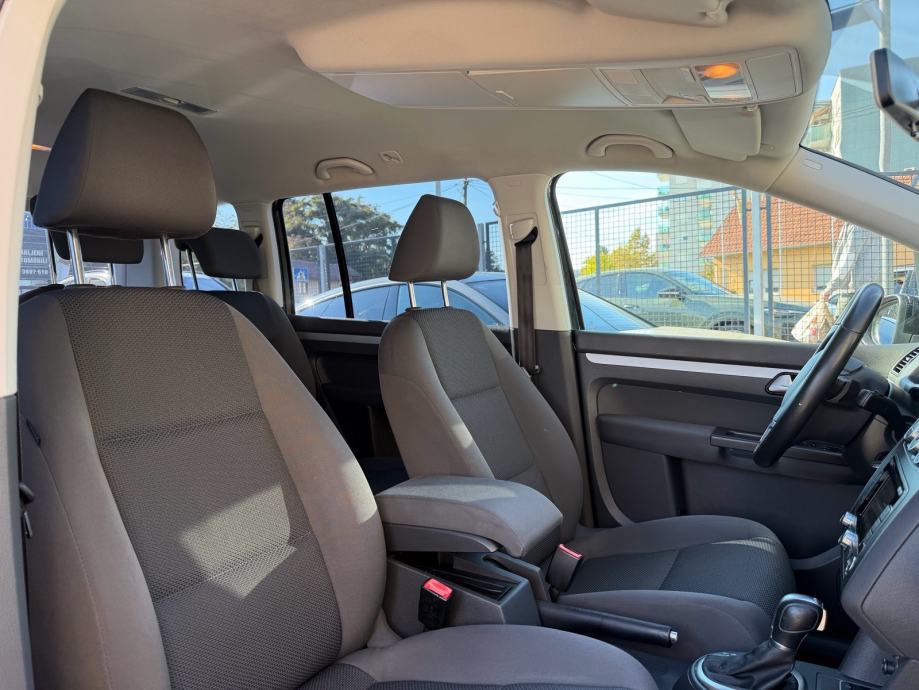 VW Touran 1,6 TDI*COMFORTLINE*7 SJEDALA*ODLICAN!*, fotografija 11