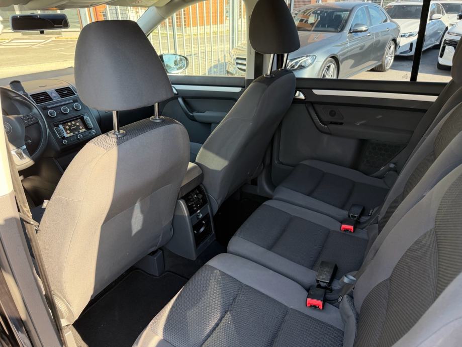 VW Touran 1,6 TDI*COMFORTLINE*7 SJEDALA*ODLICAN!*, fotografija 12