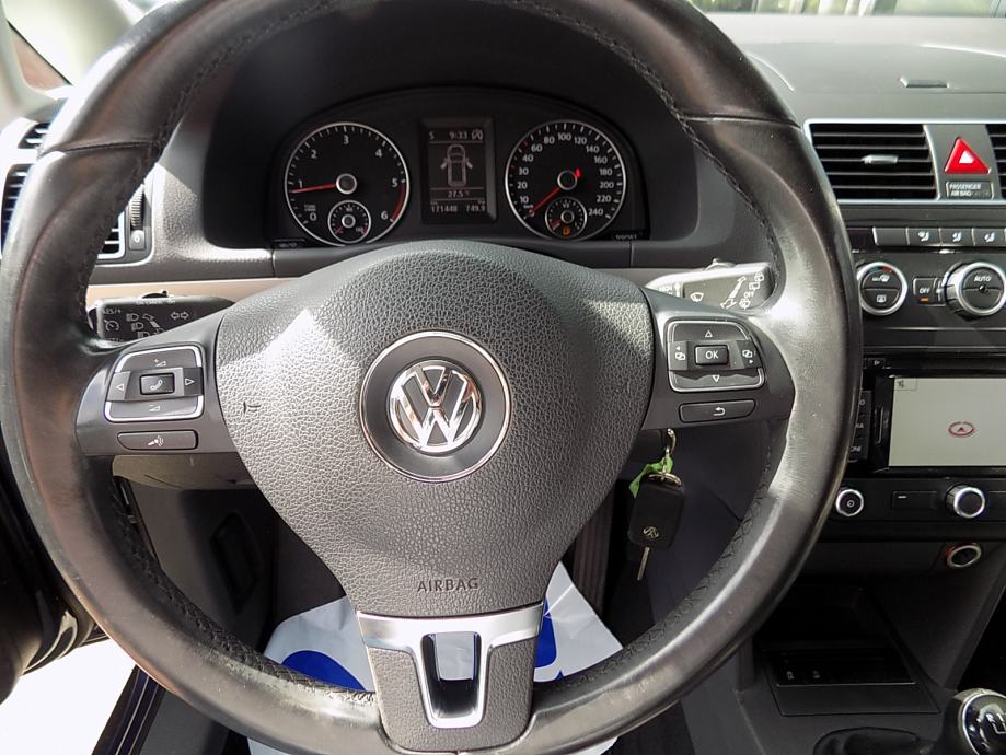 VW Touran 1,6 TDI...MOGUĆA GARANCIJA NA VOZILO, fotografija 10