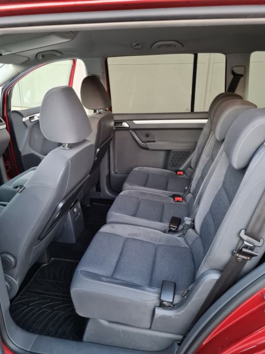 VW Touran 1,6 TDI DSG 2012 7 SJEDALA, fotografija 15