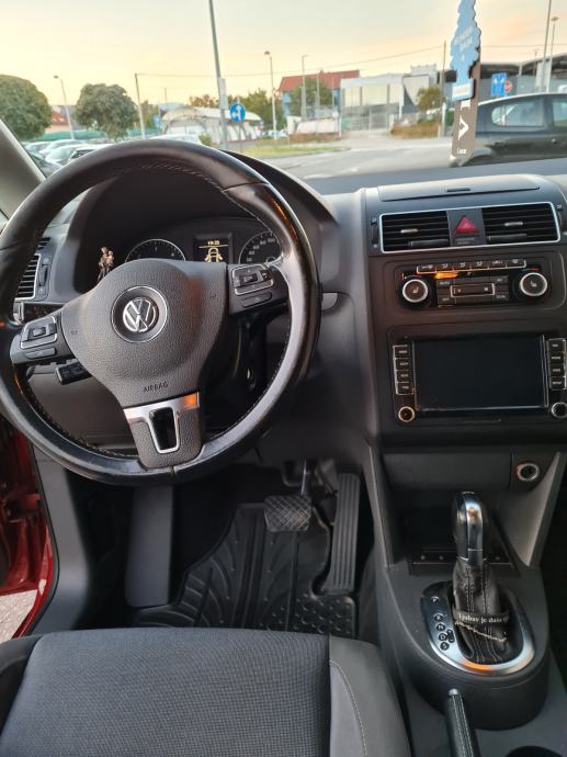 VW Touran 1,6 TDI DSG 2012 7 SJEDALA, fotografija 8