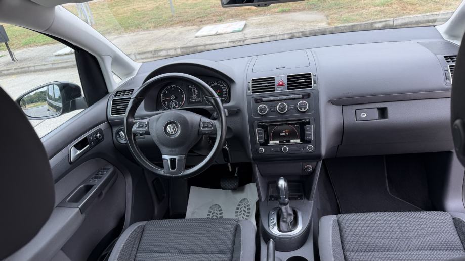 VW Touran 1,6 TDI, fotografija 6
