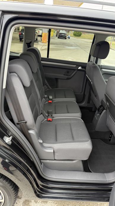 VW Touran 1,6 TDI, fotografija 14