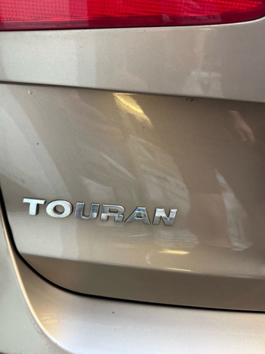 VW Touran 1,6 TDI, fotografija 9