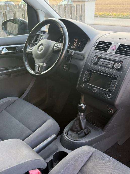 VW Touran 1,6 TDI, fotografija 7