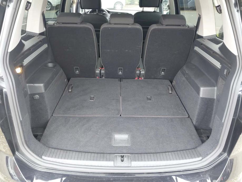 VW Touran 2.0 TDI ⭐ 7 sjedala ⭐ Navi, Grij.sjed, ACC, 2022., fotografija 16
