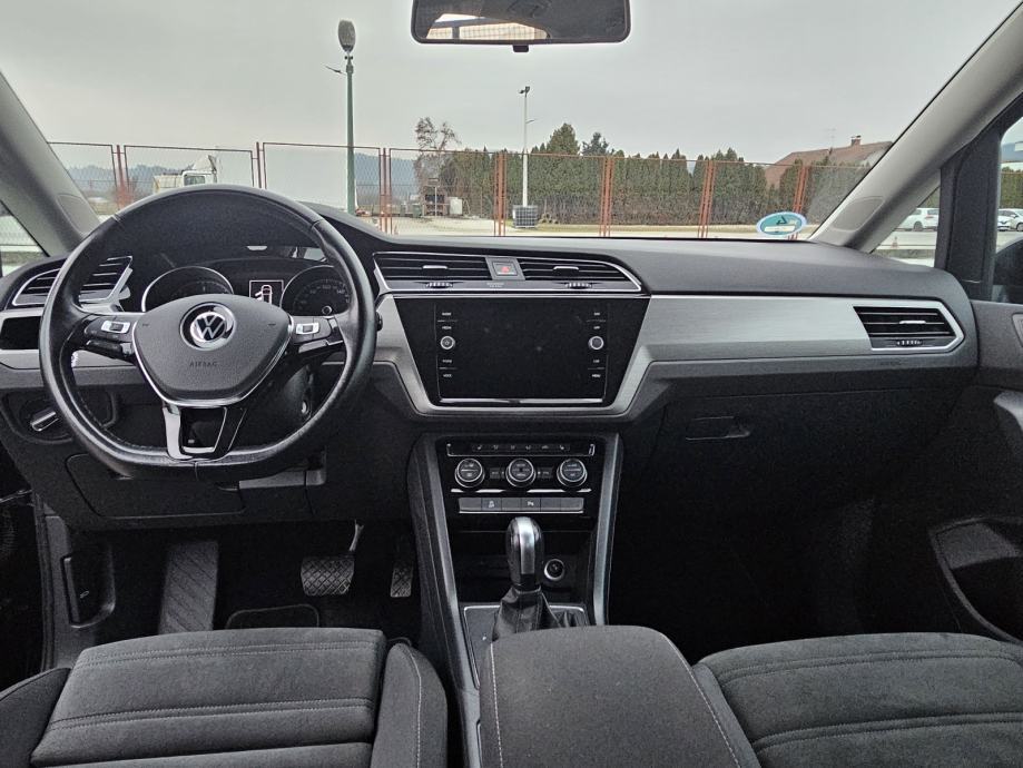 VW Touran 2,0 TDI automatik, fotografija 2