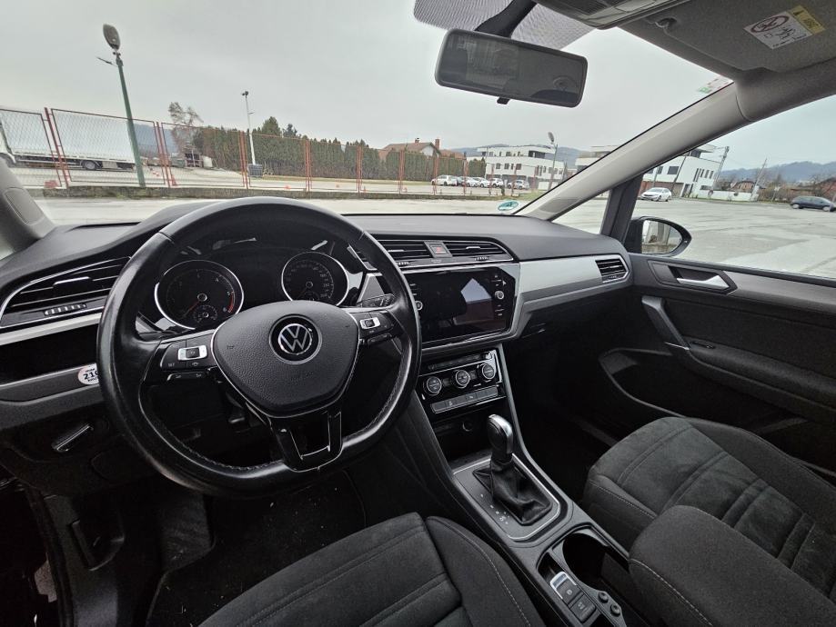 VW Touran 2,0 TDI automatik, fotografija 3