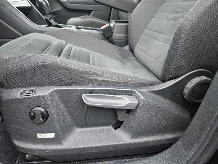 VW Touran 2,0 TDI automatik, fotografija 14