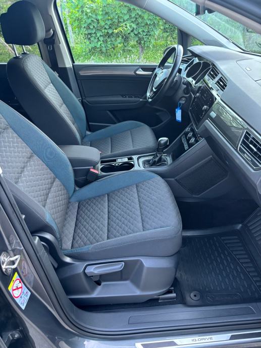 VW Touran 2,0 TDI automatik, fotografija 13