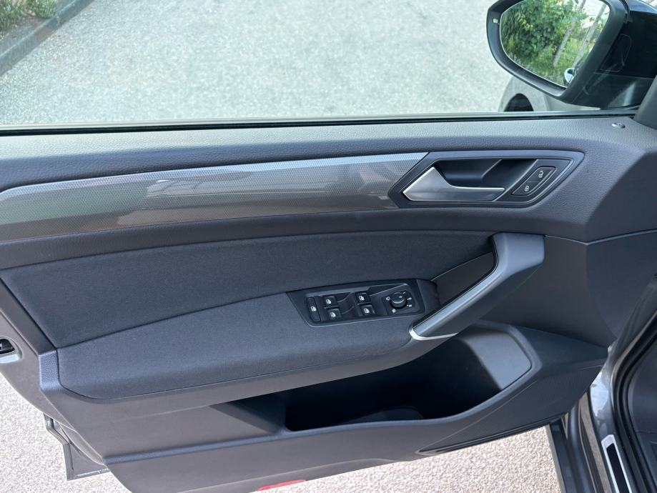 VW Touran 2,0 TDI automatik, fotografija 18