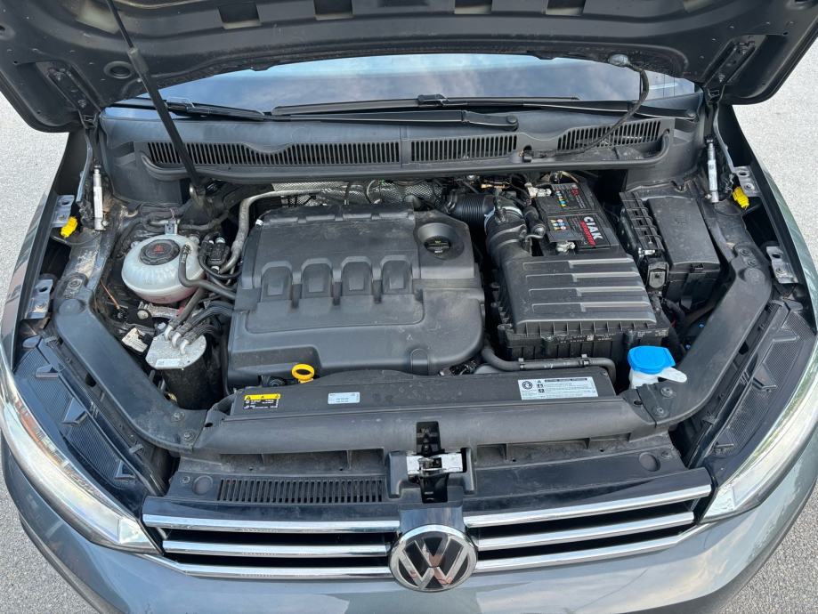 VW Touran 2,0 TDI automatik, fotografija 19