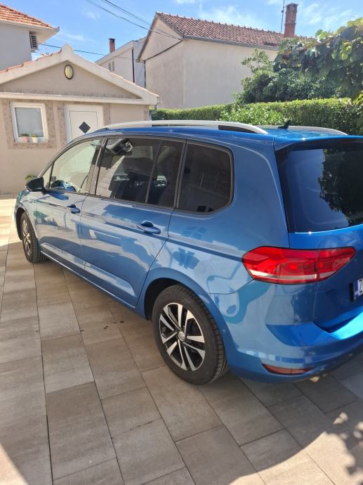 VW Touran 2,0 TDI Dsg 7sjedala, pogled izvana - slika 4