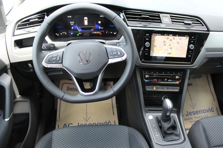 VW Touran 2.0 TDI DSG R-line, fotografija 10