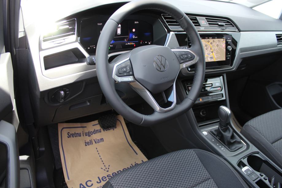 VW Touran 2.0 TDI DSG R-line, fotografija 9