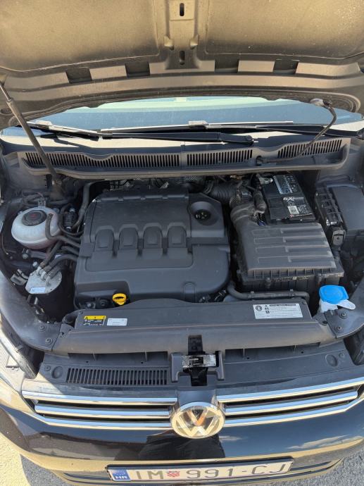 VW Touran 2.0 TDI Iqdrive, fotografija 12