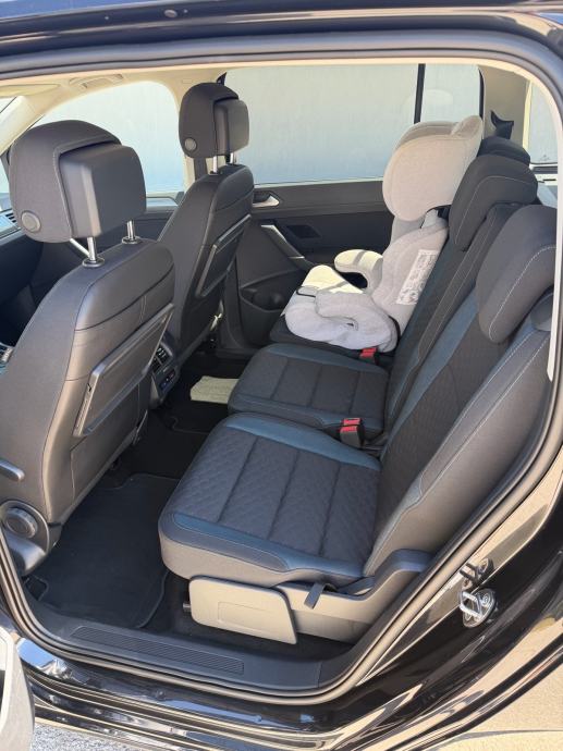 VW Touran 2.0 TDI Iqdrive, fotografija 5