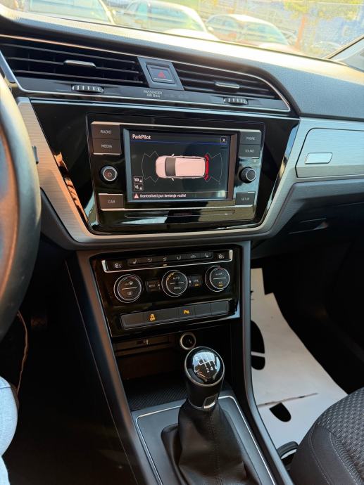VW Touran 2,0 TDI #LED #PDC #TOP STANJE, fotografija 19