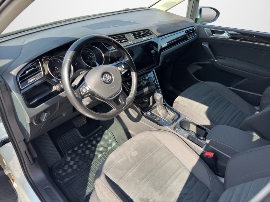 VW Touran 2.0 TDI DSG R-Line "7 sjedala", fotografija 6