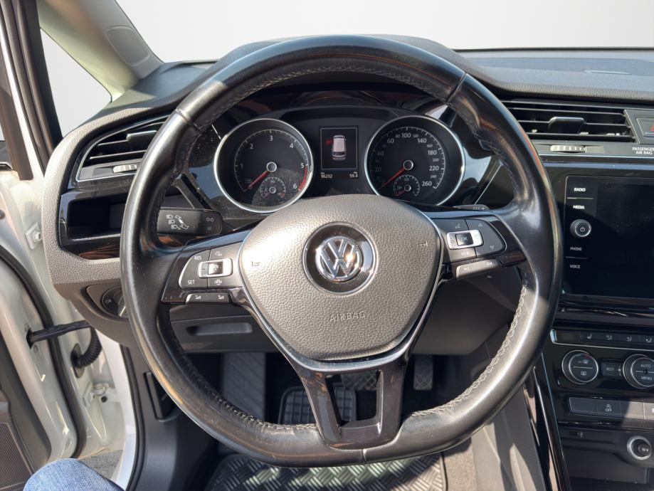 VW Touran 2.0 TDI DSG R-Line "7 sjedala", fotografija 8