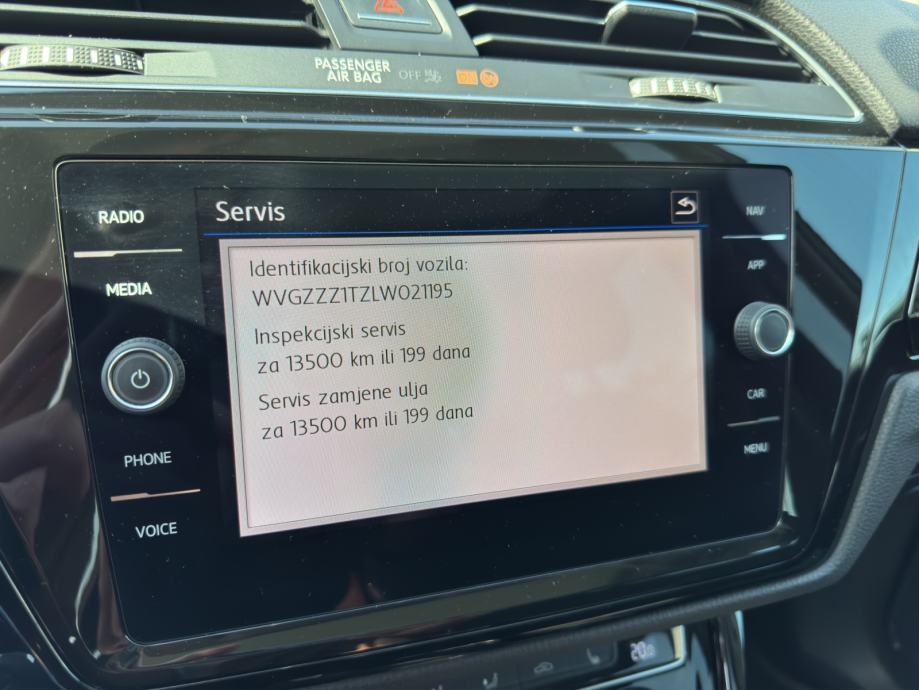 VW Touran 2.0 TDI DSG R-Line "7 sjedala", fotografija 12
