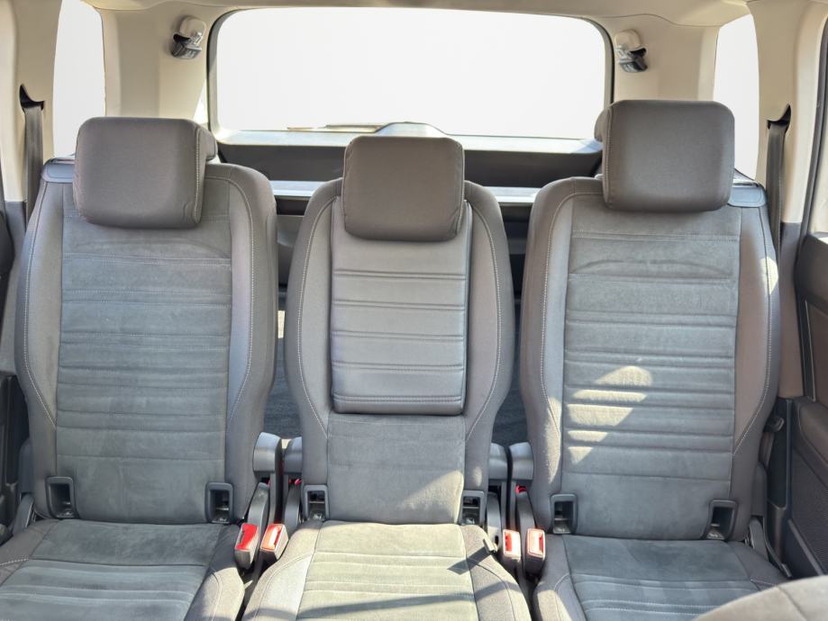 VW Touran 2.0 TDI DSG R-Line "7 sjedala", fotografija 15