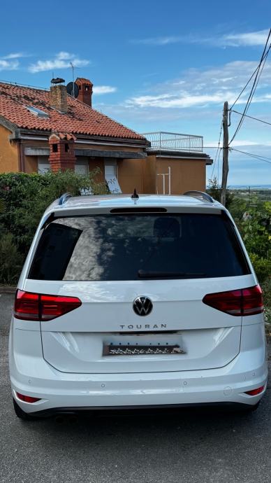VW Touran 2.0 TDI DSG Comfortline 150 KS / 2023. / 89067 km / HR, fotografija 2