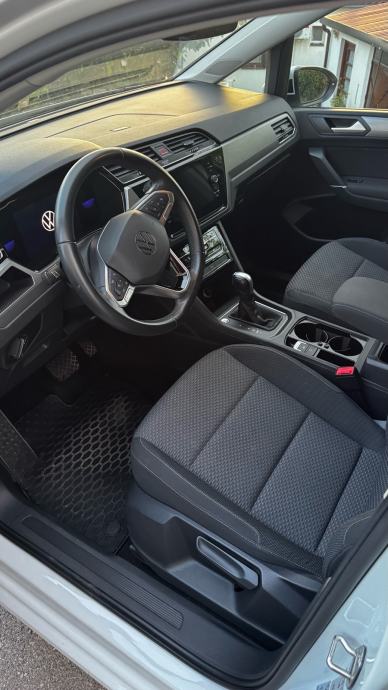 VW Touran 2.0 TDI DSG Comfortline 150 KS / 2023. / 89067 km / HR, fotografija 9