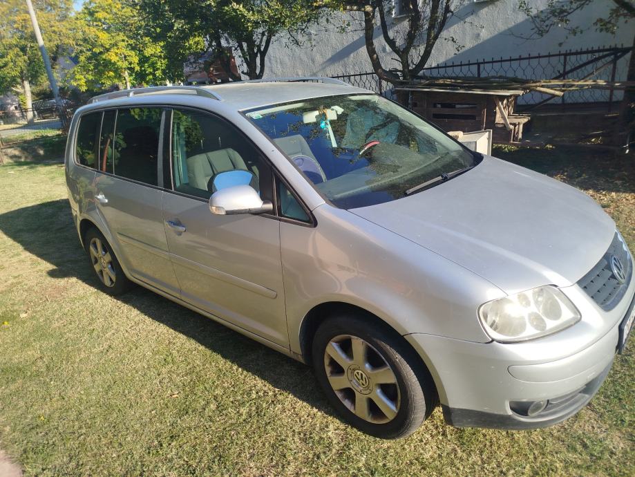 VW Touran 2,0 TDI, fotografija 12