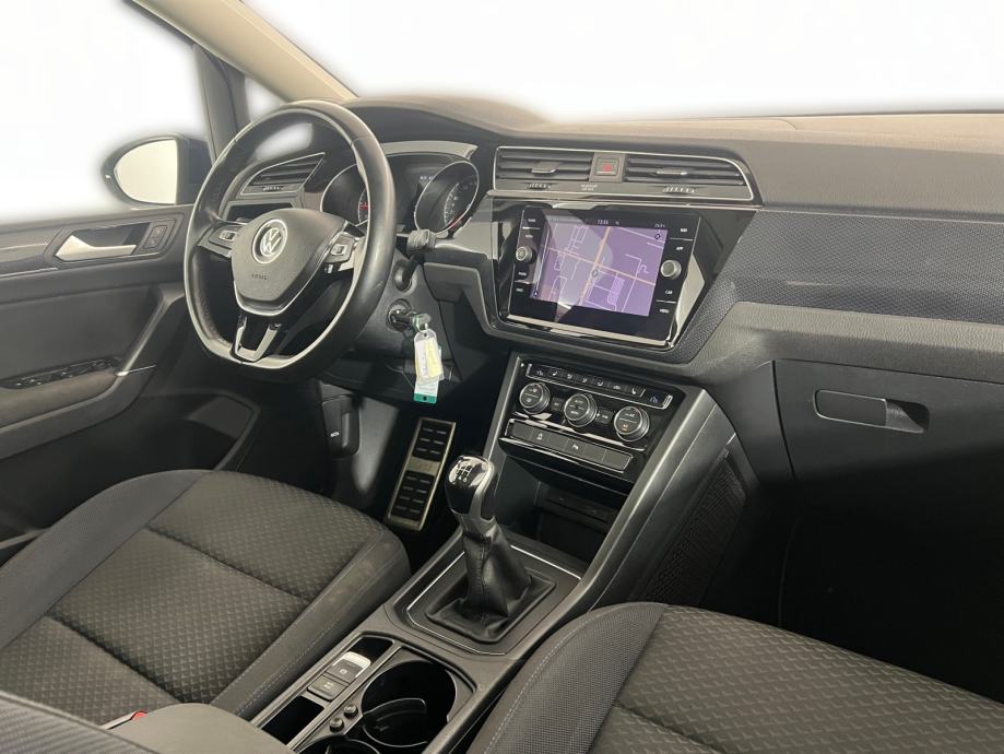VW Touran 2.0 TDI UNITED, fotografija 20