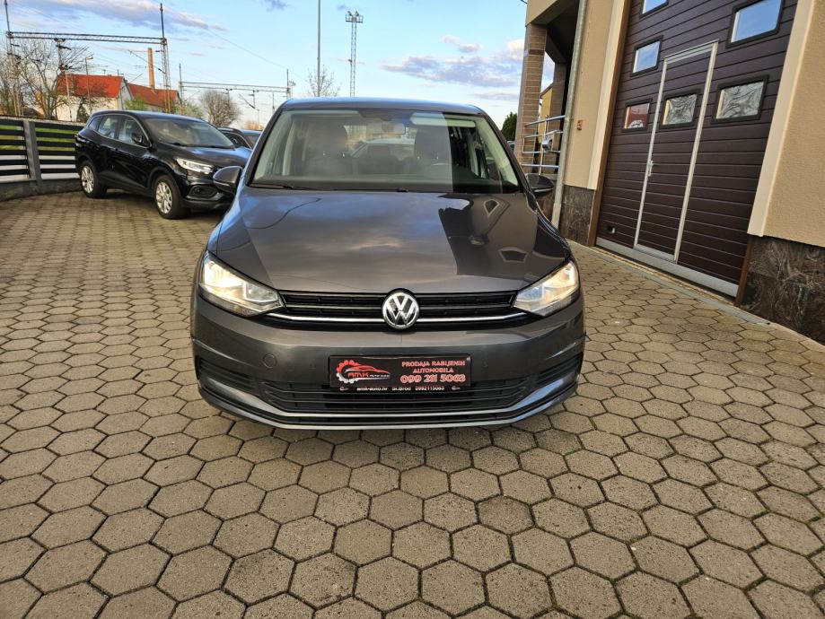 VW Touran 1,6 TDI 2019. 7 sjedala , kupac nema troška prepisa, fotografija 11