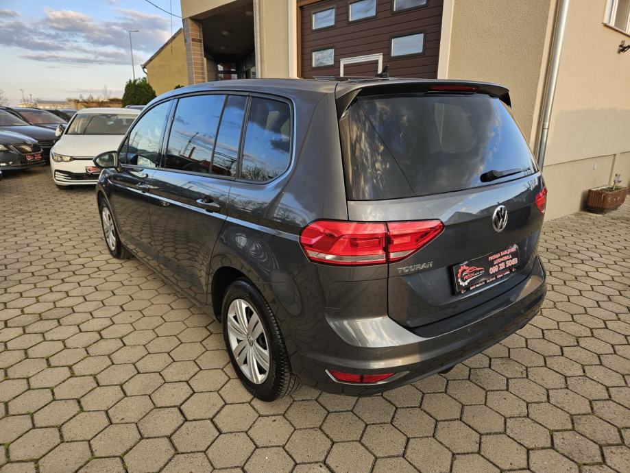 VW Touran 1,6 TDI 2019. 7 sjedala , kupac nema troška prepisa, fotografija 10