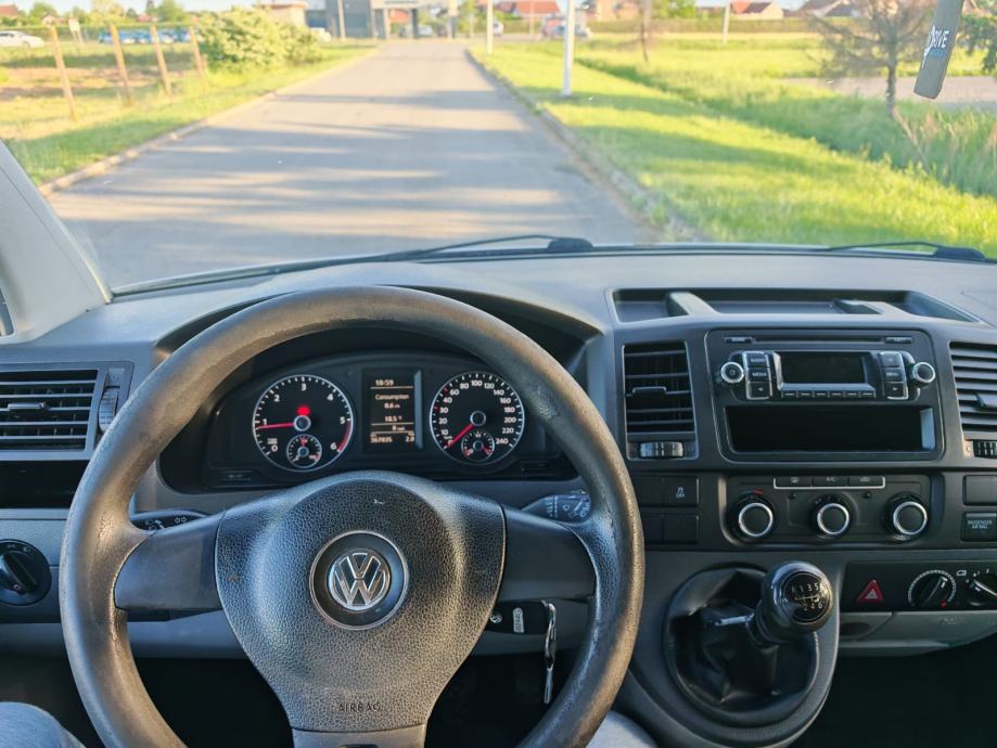 VW Transporter 2,0 TDI, fotografija 13