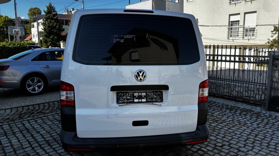 VW Transporter T5 2,0TDI 84KW U TOP STANJU, NOVI SERVIS, fotografija 5