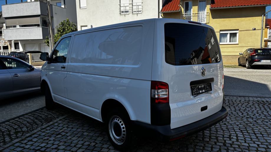 VW Transporter T5 2,0TDI 84KW U TOP STANJU, NOVI SERVIS, fotografija 6