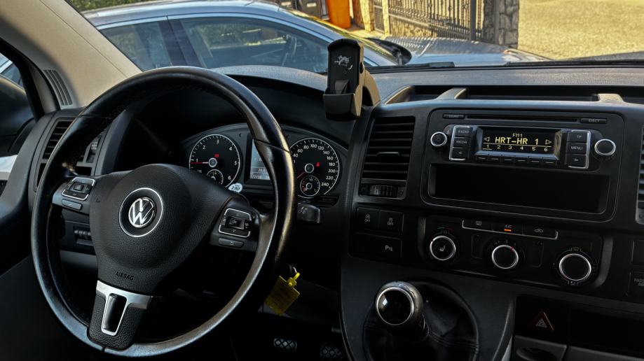 VW Transporter T5 2,0TDI 84KW U TOP STANJU, NOVI SERVIS, fotografija 11
