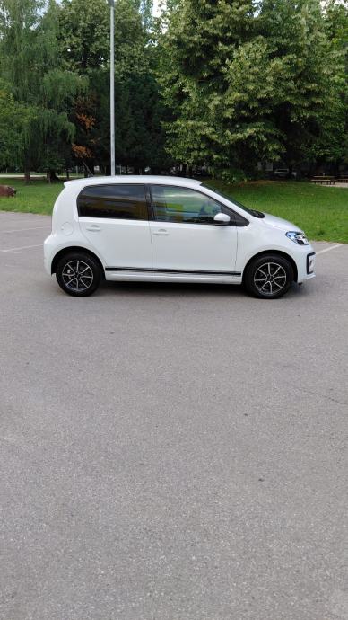 VW Up! 1,0 2023god. 49000km., fotografija 4