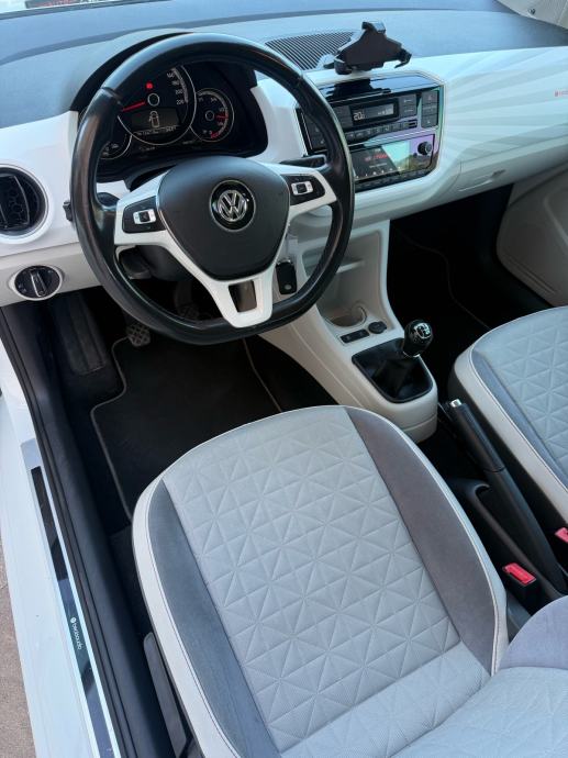 VW Up! 1,0 Beats Mod.2018⭐️Jamstvo⭐️Ambient Light_Mf~Alu~Pdc, fotografija 14