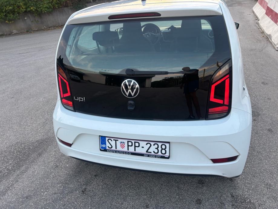 VW Up! 1,0 G 2023 Reg 10/2027 Akcija 6999 €, fotografija 4