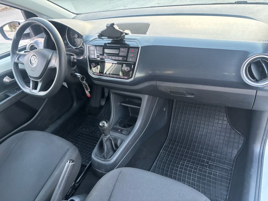 VW Up! 1,0 G 2023 Reg 10/2027 Akcija 6999 €, fotografija 6