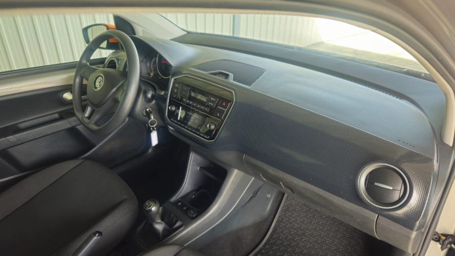 VW Up! 1,0 ,kamera,senzori, gr sjedala...rata od 130€, fotografija 5